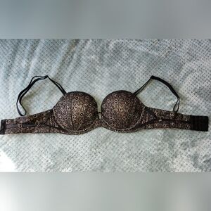 Victoria's Secret 34D bra